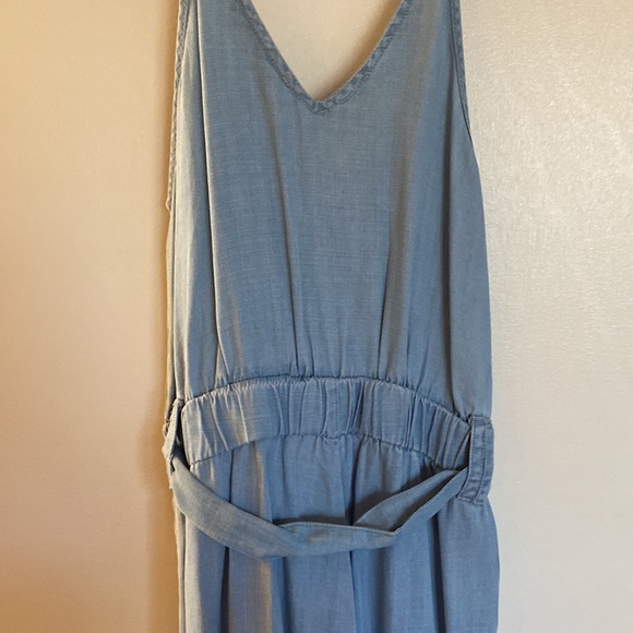 Wide leg ankle length jumpsuit - Picture 3 of 3